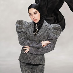 Syahrini Bermusik Lagi
