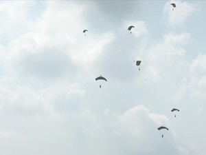 Tim Alfa TNI Sasar Titik Api Sulit Dijangkau di TN Way Kambas