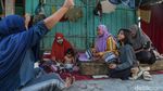 Trauma Gempa, Warga Nagekeo NTT Pilih Tidur di Tenda