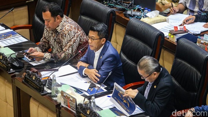 Aida S Budiman Jalani Fit and Proper Test Calon Deputi Senior BI di DPR Aida Suwandi Budiman menjalani fit and proper test calon deputi senior Bank Indonesia (BI) di Komisi XI DPR, Jakarta, Rabu (26/8/2026). Aida saat ini menempati salah satu kursi Deputi Gubernur BI.