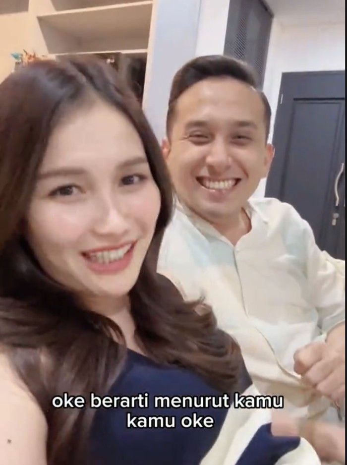 Ayu Ting Ting dan Kevin Gusnadi kasmaran.
