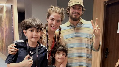 Best Day Ever! Carissa Puteri Boyong 2 Anak Nonton Rex Orange County