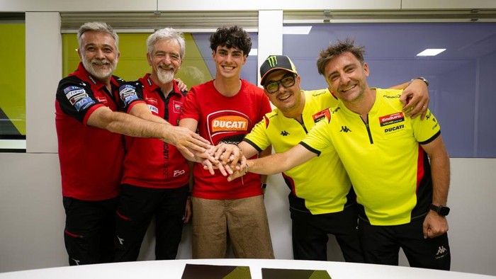 Fermin Aldeguer resmi jadi pebalap tim MotoGP Valentino Rossi