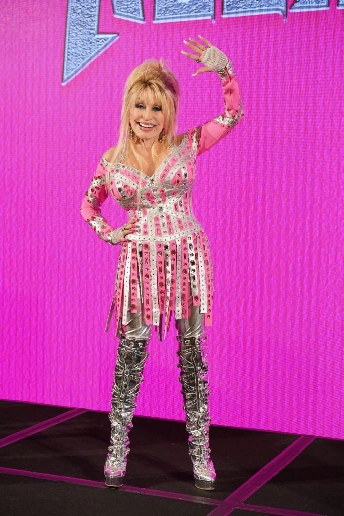 Gaya Ikonis Dolly Parton Dolly Parton speaks during a press conference to launch her new album, Rockstar, at the Four Seasons Hotel in London. Picture date: Thursday June 29, 2023. (Photo by Jonathan Brady/PA Images via Getty Images)