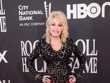 Jahat! Bintang Dolly Parton di Hollywood Walk of Fame Dirusak