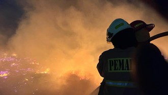 Rumah di Pluit Jakut Terbakar, 22 Unit Damkar Diterjunkan