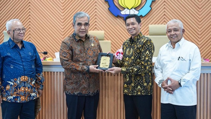 Ketua MPR RI Ahmad Muzani berkunjung ke Institut Teknologi Sepuluh Nopember (ITS), Surabaya.