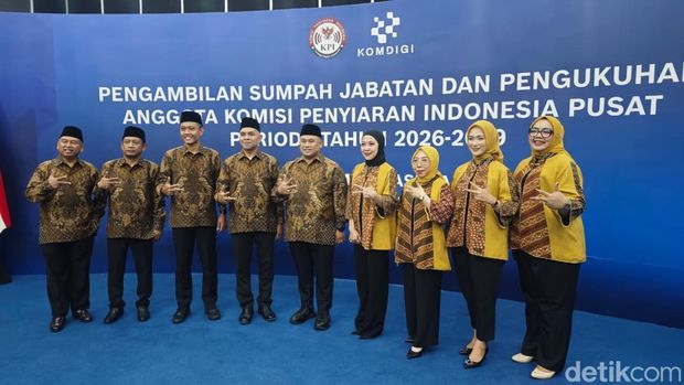 Pengambilan Sumpah Jabatan dan Pengukuhan Anggota KPI Pusat Periode 2026–2029 di kantor Kementerian Komunikasi dan Digital (Komdigi), Jakarta, Rabu (26/8/2026).