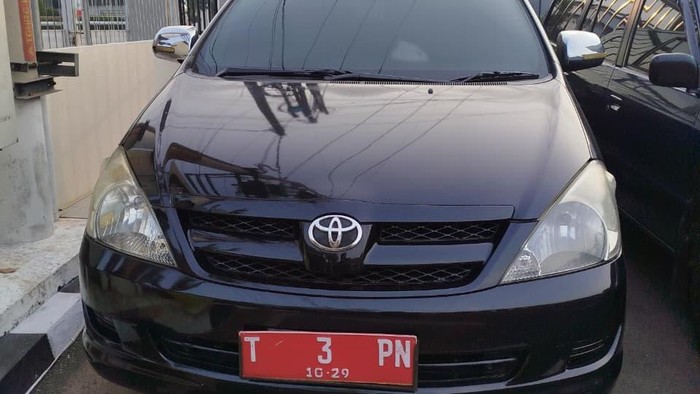 Lelang Kijang Innova mulai Rp 20 jutaan