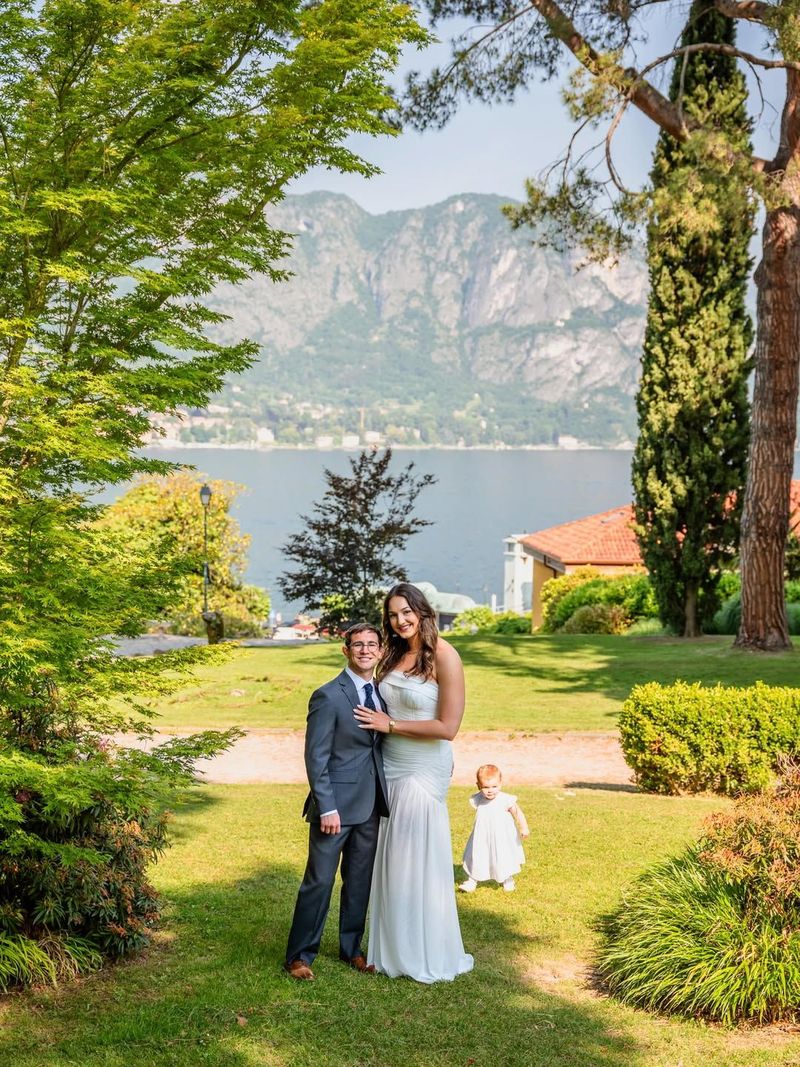 Lucas Byrd dan Ellie Holzman