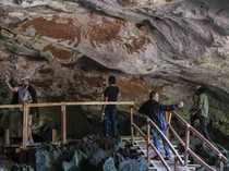 Menjaga Jejak Manusia 67.800 Tahun Lalu di Liang Kabori