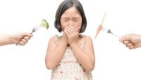 Anak Sering Tutup Mulut Saat Makan? Kenali Penyebab dan Cara Mengatasinya