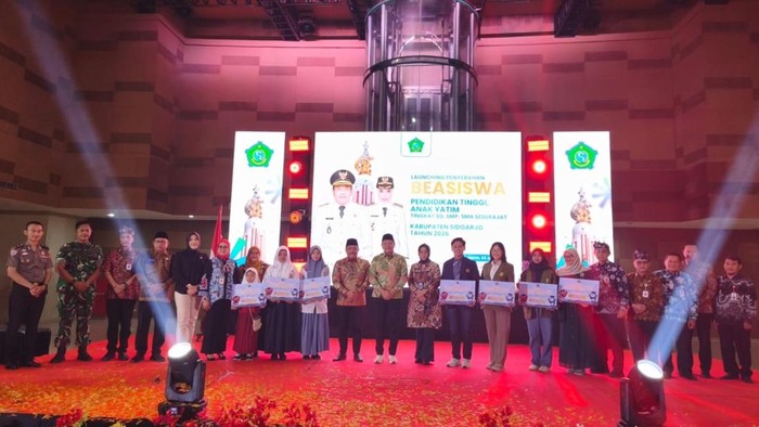 Beasiswa Pemkab Sidoarjo Ringankan Beban Biaya Pendidikan Ribuan Pelajar-Mahasiswa
