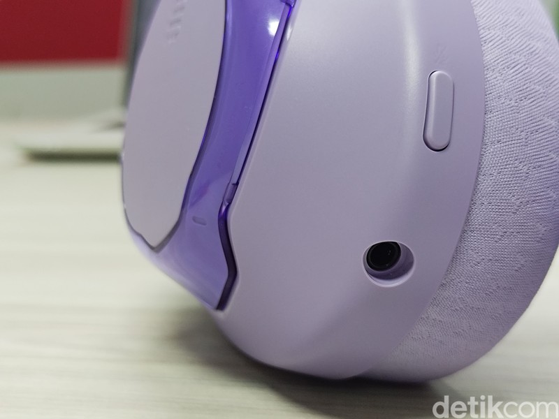 JBL Indonesia resmi meluncurkan JBL Quantum 250, headset gaming terbarunya yang memiliki bobot ringan dan desain ergonomis. Begini penampakannya.