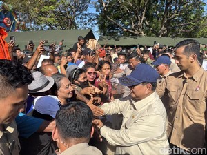 Prabowo Setujui 10 Ribu Tenda untuk 2.457 Sekolah Terdampak Gempa NTT
