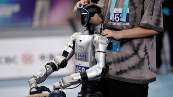 Ajang tersebut berlangsung pada 22 hingga 26 Agustus 2026 di Beijing dan menjadi arena bagi robot humanoid untuk menunjukkan kemampuan mereka dalam berbagai cabang olahraga. REUTERS/Tingshu Wang  