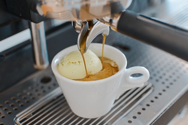 Kenalan dengan Affogato, Paduan Espresso dan Gelato yang Kini Mendunia