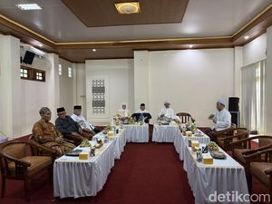 Pesan Menukik Para Kiai Sepuh ke Presiden Jelang Muktamar ke-35 NU
