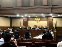 Saksi Akui Diperintah Pejabat Bea Cukai Jadi Perantara Titipan Rp 1,8 M
