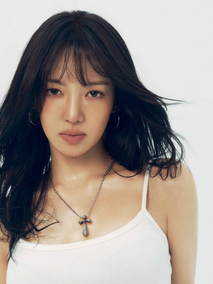 Teaser foto Hyoyeon untuk debut SNSD-HyoRiSoo.