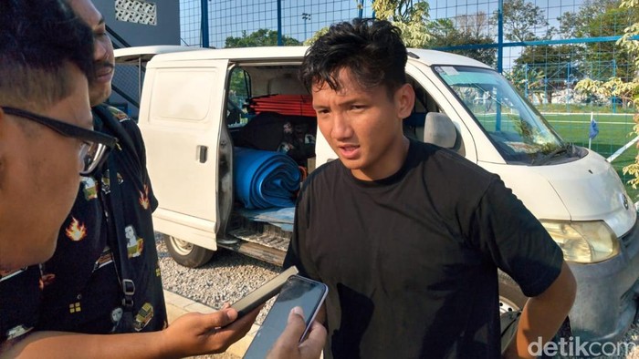 Pemain PSIS, Syahrian Abimanyu saat ditemui usai sesi latihan tim di lapangan Terang Bangsa, Semarang, Rabu (26/8/2026).