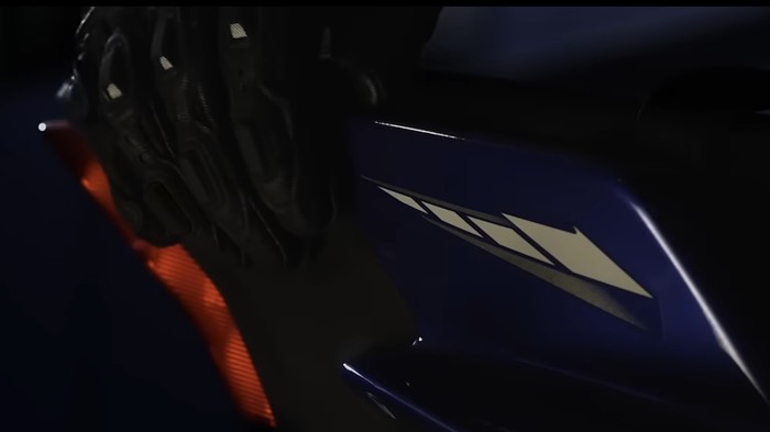 Teaser Yamaha YZF-R2