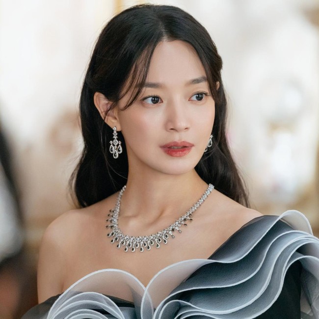 Cantiknya Shin Min Ah Jadi Permaisuri di Drakor The Remarried Empress
