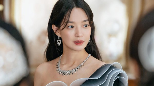 Cantiknya Shin Min Ah Jadi Permaisuri di Drakor The Remarried Empress