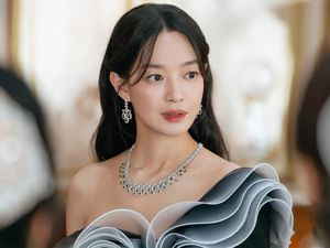Cantiknya Shin Min Ah Jadi Permaisuri di Drakor The Remarried Empress