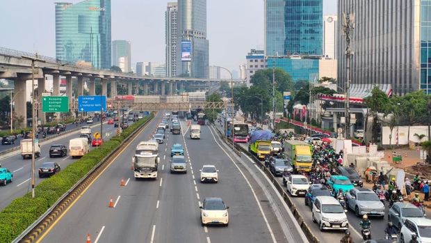 Arus lalu lintas di Jakarta lancar menjelang aksi di Gedung DPR hari ini. (Kurniawan/detikcom)