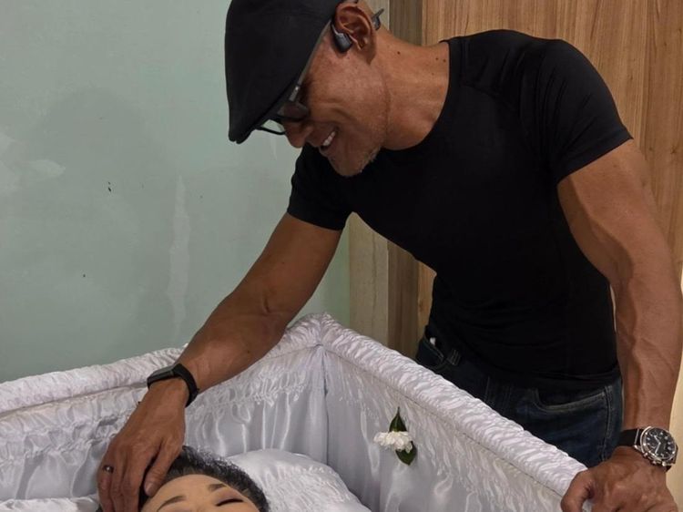 Isi Hati Deddy Corbuzier Usai Ditinggal Ibu