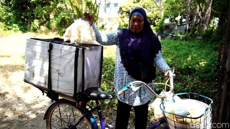 Perjuangan Janda Penjual Kerupuk di Probolinggo, Kini Tak Lagi Terima Bansos