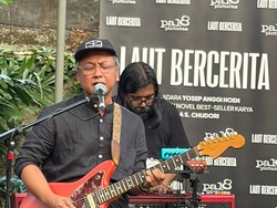 Nyanyi Sebelah Mata Bikin Cholil Mahmud Ngos-ngosan?