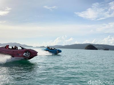Naik Mobil Sport Tapi Bisa Ngebut di Laut!