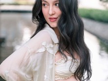 8 Potret Julie Estelle Umumkan Kehamilan Kedua, Pamer Bare Baby Bump