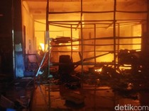 Rumah Produksi Kerajinan di Kebonarum Klaten Terbakar Malam ini