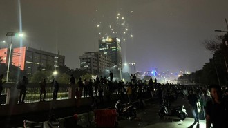 Lalin di Depan Gedung DPR Masih Ditutup Malam Ini