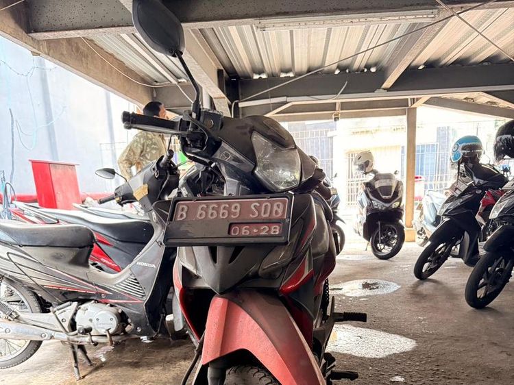 Kondisi Honda Revo Pelat Merah yang Dilelang Mulai Rp 800 Ribuan