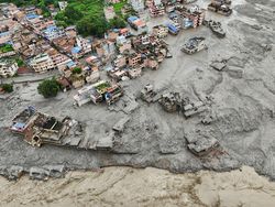 Nepal Peringatkan Warga Soal Banjir Susulan, Pengungsi Cari Tempat Tinggi