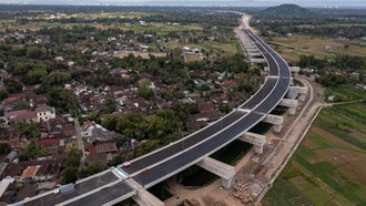 Melihat dari Udara Proyek Tol Yogyakarta-Bawen yang Hampir Selesai