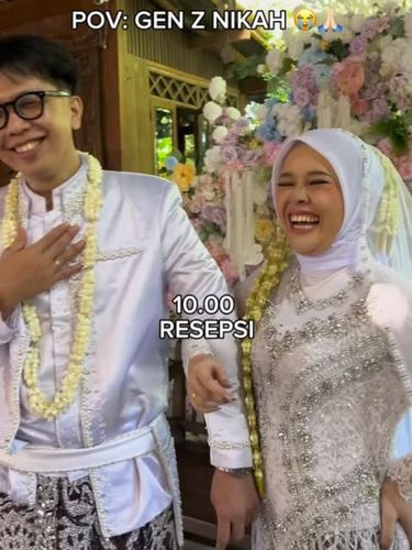 Momen unik nikah ala Gen Z: pagi resepsi, siang motoran, lanjut mudik dan honeymoon. Momen unik nikah ala Gen Z: pagi resepsi, siang motoran, lanjut mudik dan honeymoon.