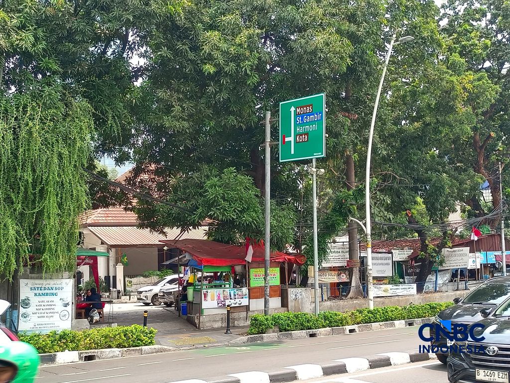 Pantauan langsung CNBC Indonesia di kawasan Tugu Tani, Jakarta Pusat, Kamis (27/8/2026). Pantauan langsung CNBC Indonesia di kawasan Tugu Tani, Jakarta Pusat, Kamis (27/8/2026). (CNBC Indonesia/Martyasari Rizky)