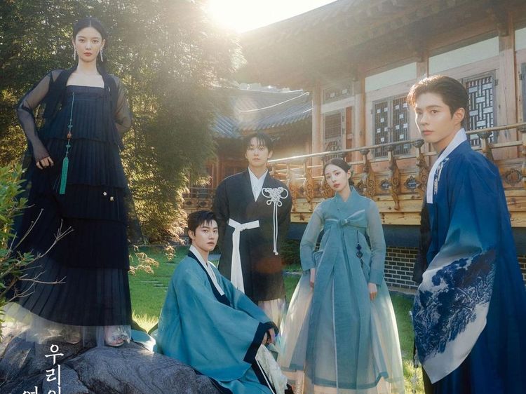 Potret Reuni Pemain Love In The Moonlight, Park Bo Gum cs Bikin Nostalgia