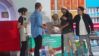 Selain menghasilkan cuan, pengumpulan minyak jelantah juga membantu mengurangi dampak terhadap lingkungan.  