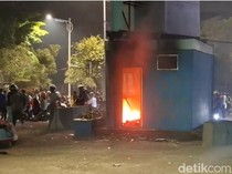 Situasi Sekitar Slipi Jakarta Malam Ini, Ada Pos Polisi Dibakar