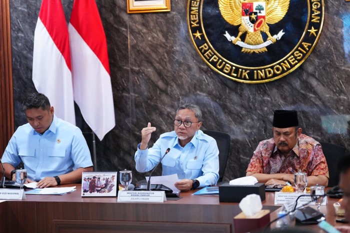 Rapat Koordinasi Terbatas (Rakortas)  Penyelenggaraan Program MBG yang dipimpin Menteri Koordinator Bidang Pangan  Zulkifli Hasan, Rabu (26/8).