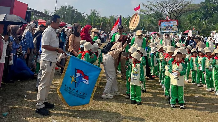 Ratusan bocah Pendidikan Anak Usia Dini (PAUD) di Bojonggenteng, Kabupaten Sukabumi mengikuti Pesta Pra Siaga, Minggu (23/8)