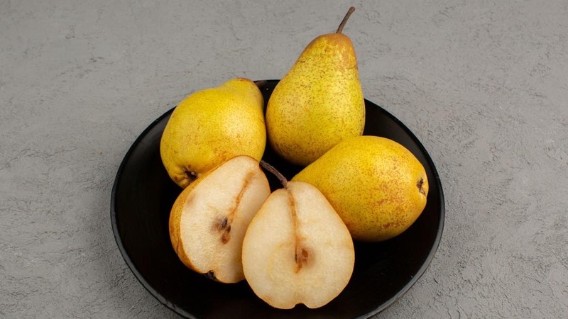 Resep Pir Kukus Praktis, Cara Baru Nikmati Buah Hangat di Rumah