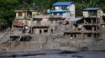 Rumah dan Bangunan Hancur Diterjang Banjir Nepal