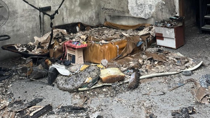 Kondisi rumah di semarang yang terbakar.